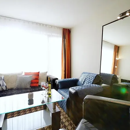 公寓 402 W Pieciogwiazdkowym Royal Tulip 200m Plaza Dobruk 科沃布热格