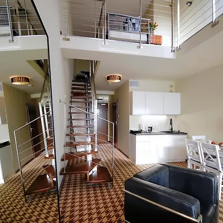 402 W Pieciogwiazdkowym Royal Tulip 200m Plaza Dobruk 公寓 *